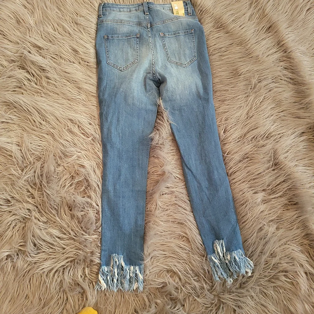 Capri pants - Picture 2 of 2